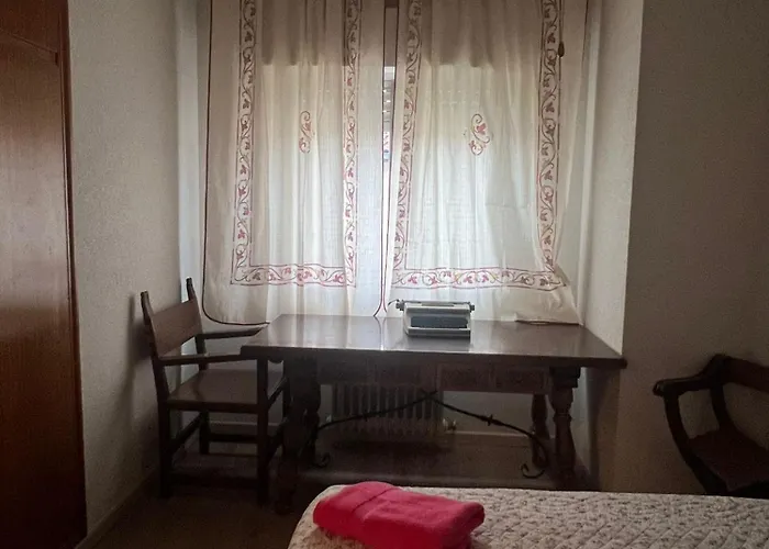 Castanar Piso 아파트 칸델레다